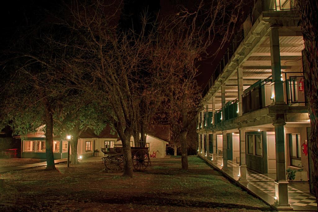 Atelier Hotel De Charme Villa General Belgrano Exterior photo
